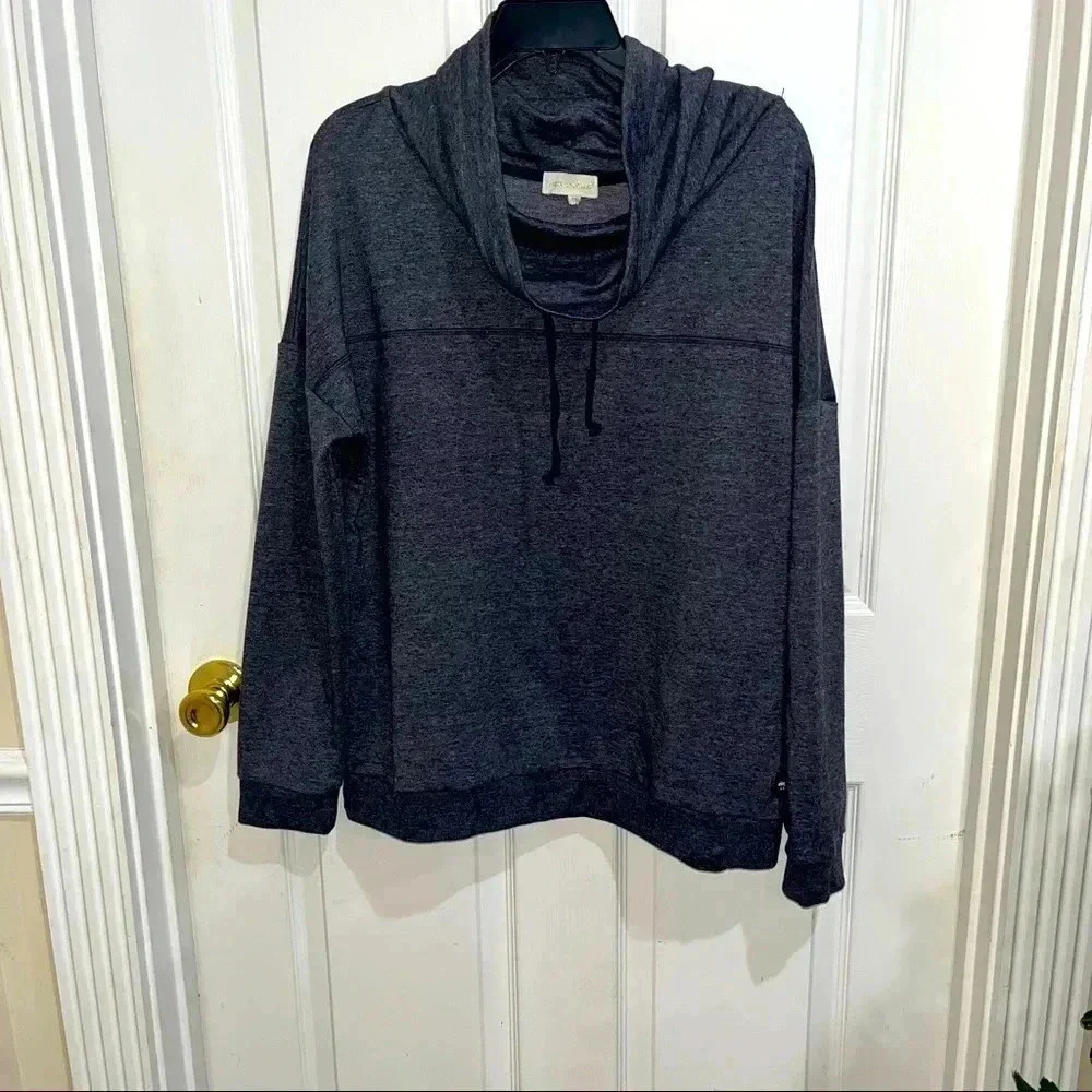 Simply southern pullover